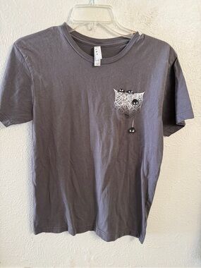 Unisex Gray Graphic Pocket Tee with Spider Web Design